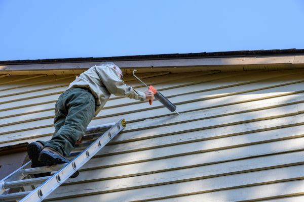 Vinyl Siding Caulk Repair in Denton