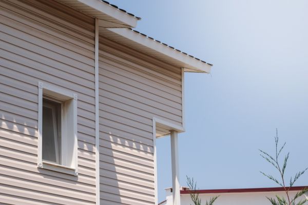 Vinyl Siding Hole Repair in Denton